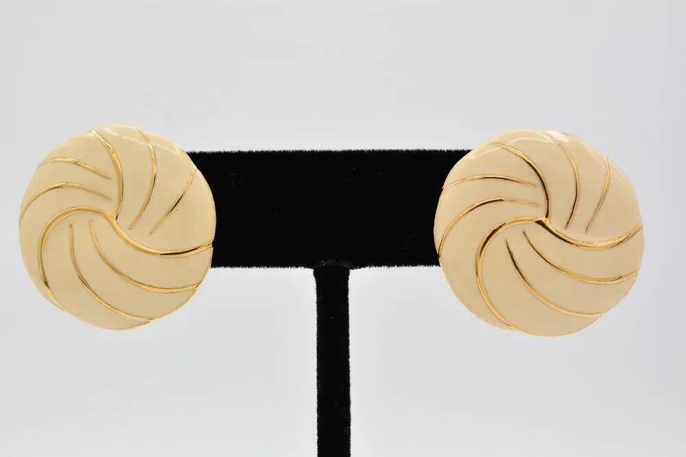 Napier Vintage Round Earrings Off White Enamel Stud Gold Tone Signed 1980s 9L